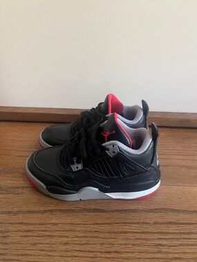 Nike Jordan 4 Bred Reimagined in Black & Red sz 11